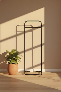 Metallica Concept Butik Dik Tekli Siyah Konfeksiyon Askısı Ayaklı Askılık Elbise Askılığı